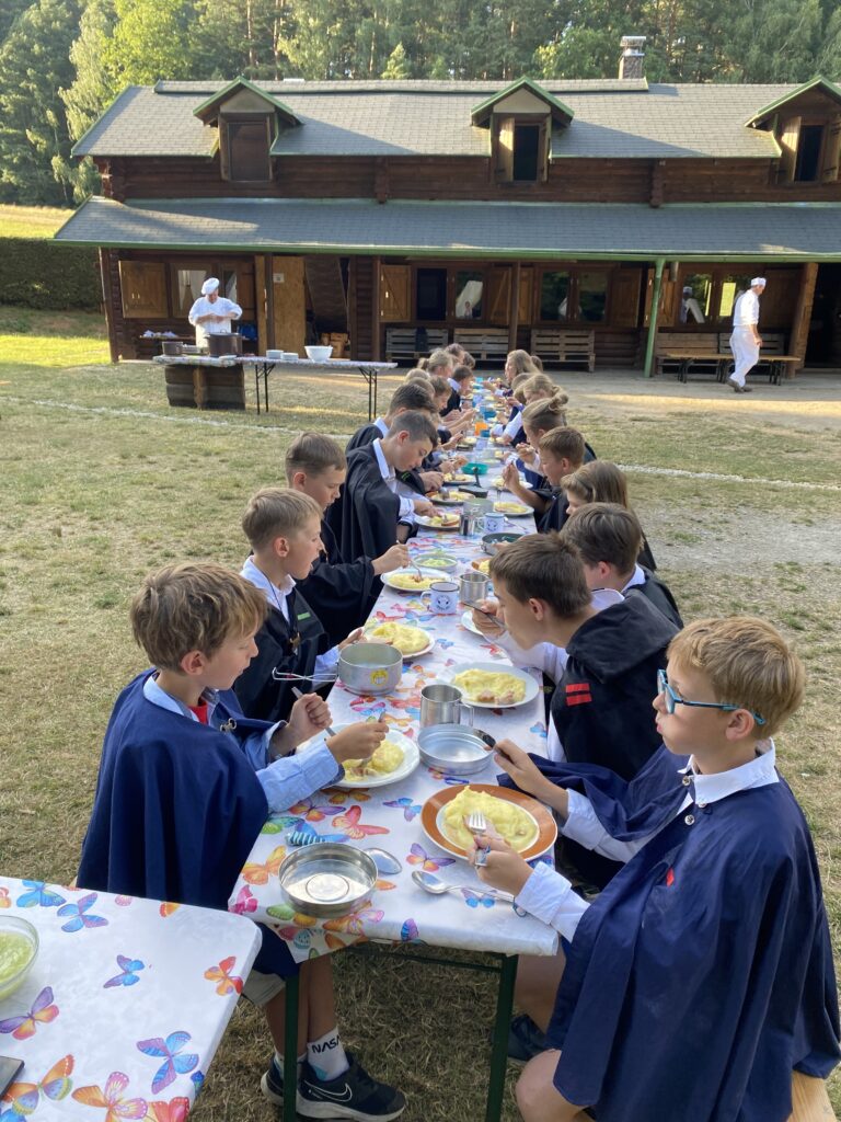 56808CDA-5FF4-47BD-8368-1A5CEDCEF69D