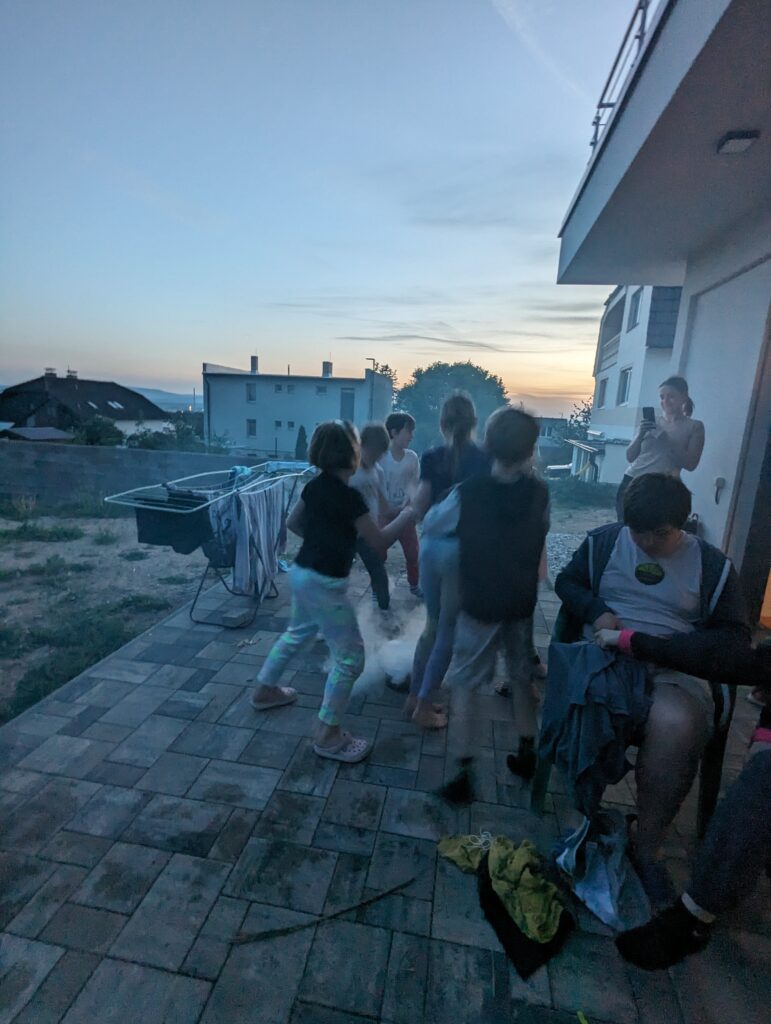 PXL_20240430_183820220.MP