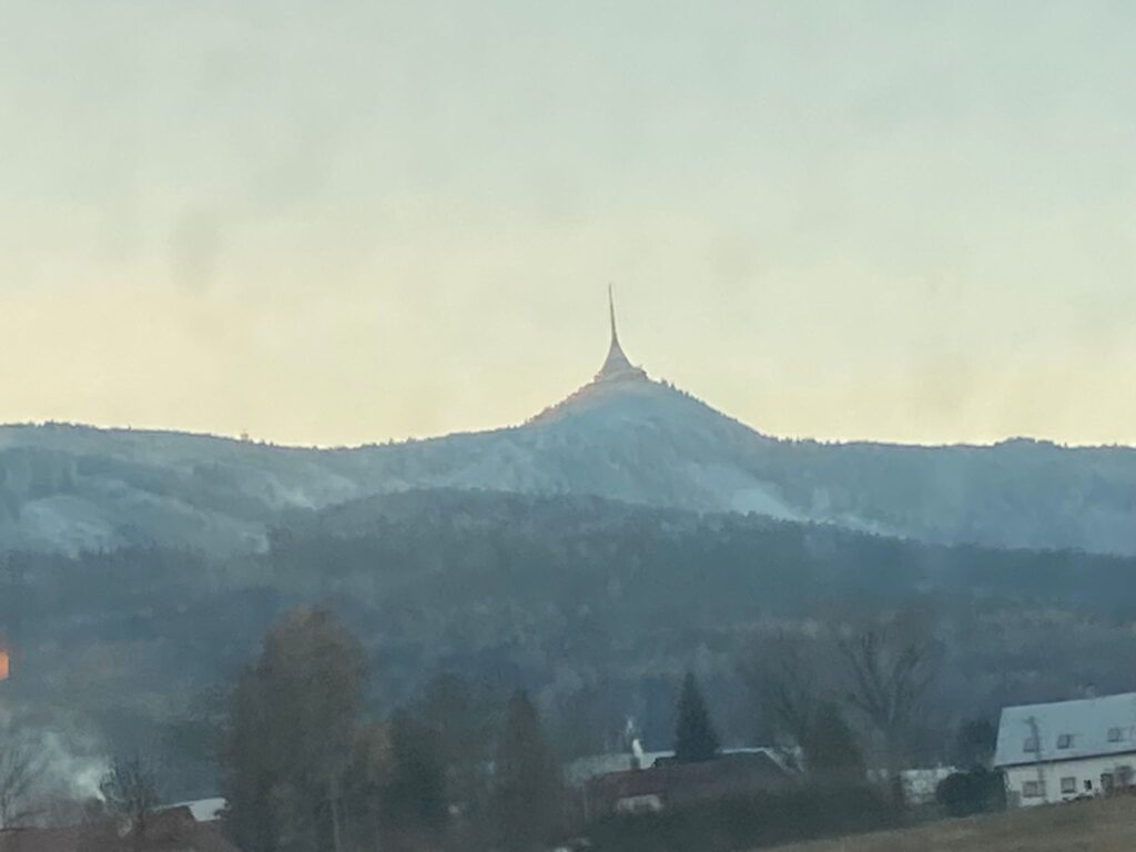 WhatsApp Image 2025-11-22 at 15.49.41